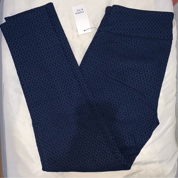 Crown & Ivy Millennium Ankle Pant, Petite - Picture 1 of 5